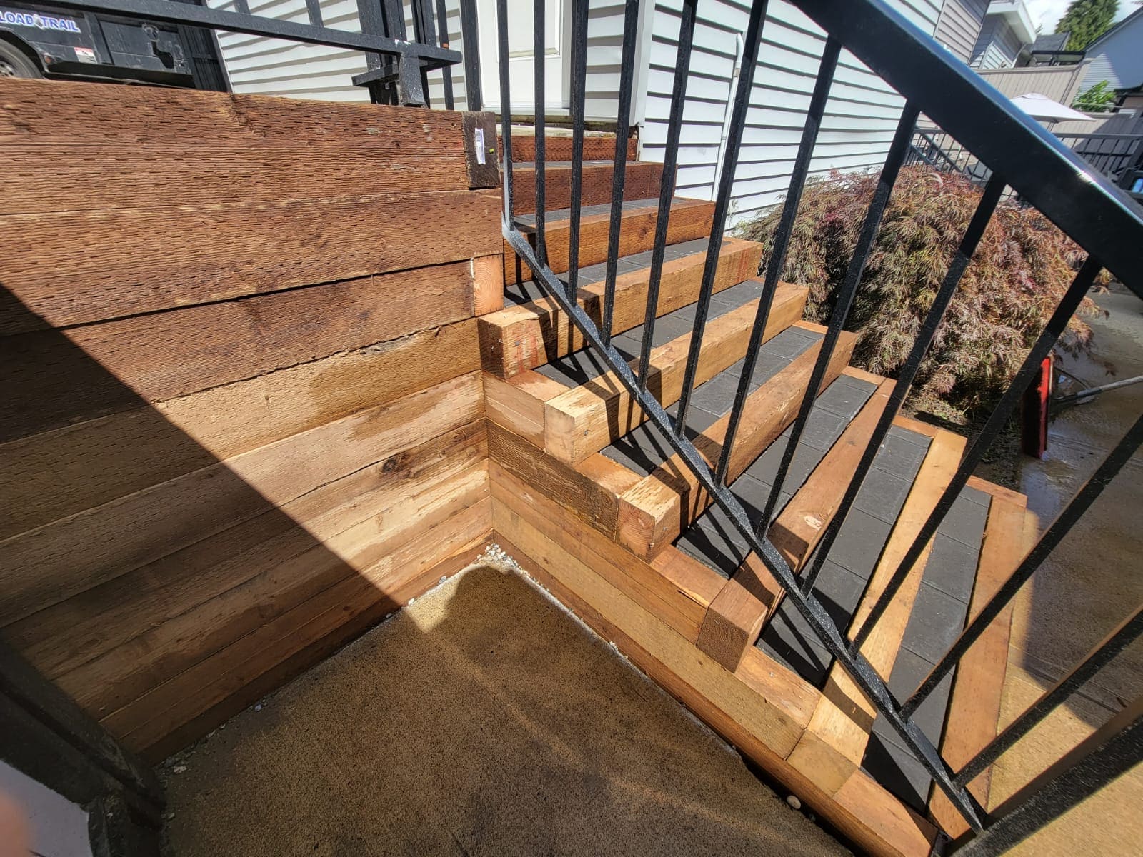 atkinson-landscaping-renovated wood stairs